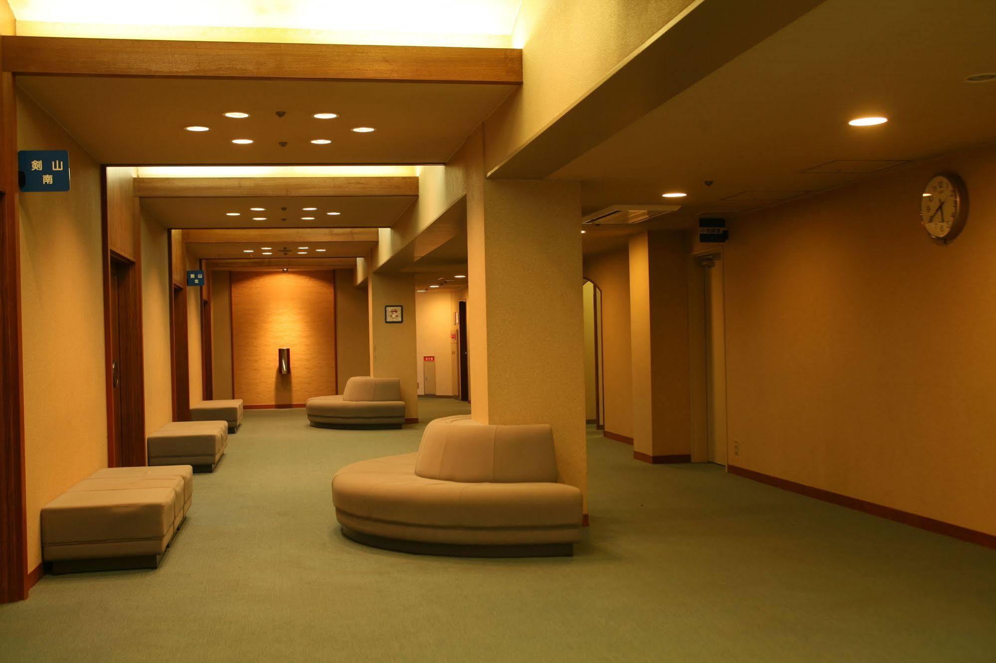 Awanosho Hotel Miyoshi  Exterior foto